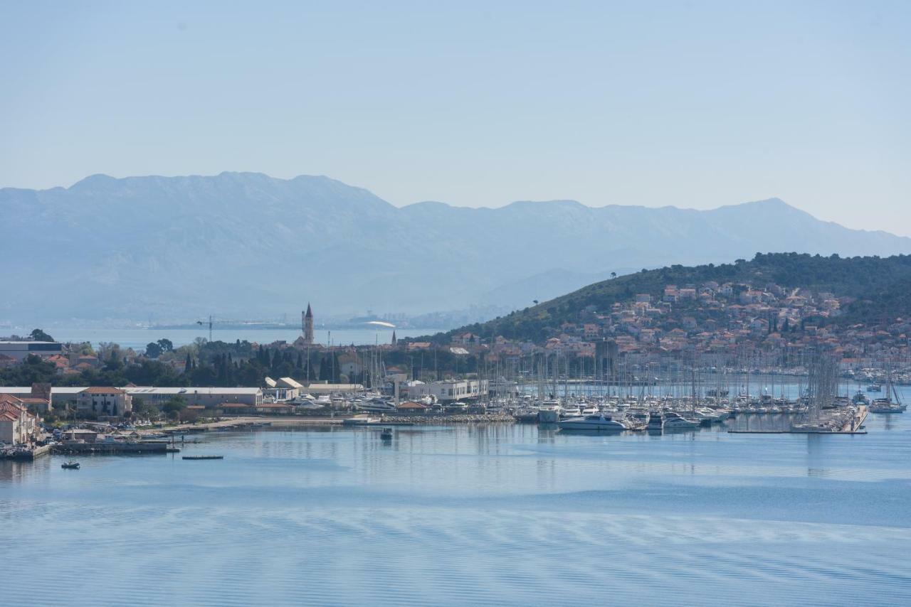 Accommodation Mamut Trogir Buitenkant foto