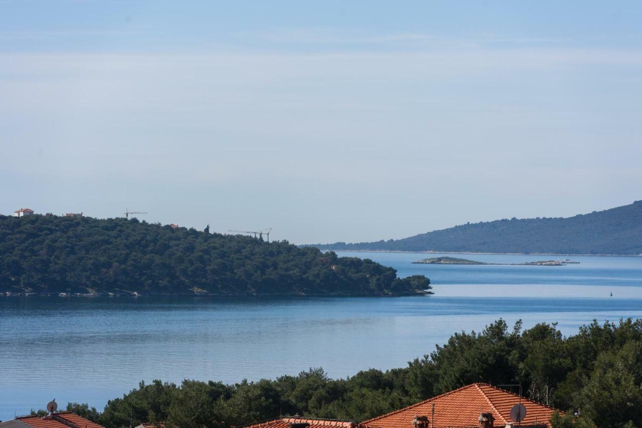 Accommodation Mamut Trogir Buitenkant foto