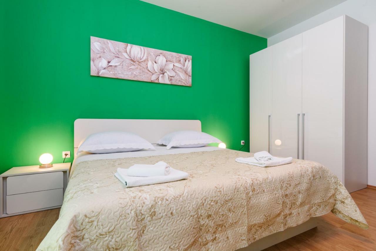 Accommodation Mamut Trogir Buitenkant foto