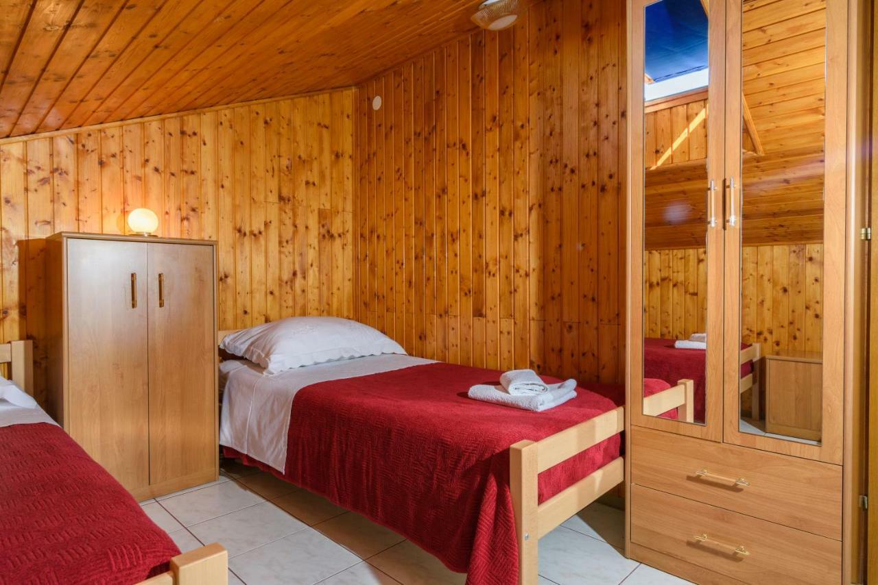 Accommodation Mamut Trogir Buitenkant foto