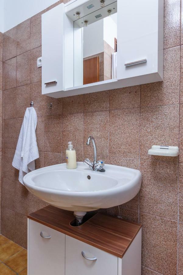 Accommodation Mamut Trogir Buitenkant foto